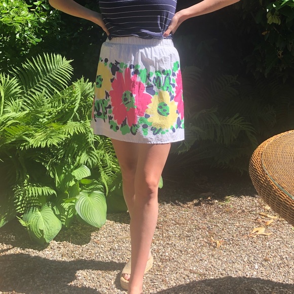 Lilly Pulitzer | Flowery Skirt - Picture 4 of 4